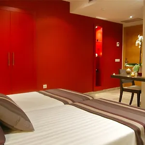 Restaurante Y Mach 2* Tapis